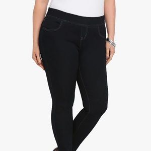 Dark wash jeggings